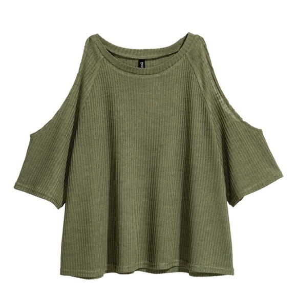 H&M Tops - H&M Divided Cold Shoulder Ribbed Crop Top